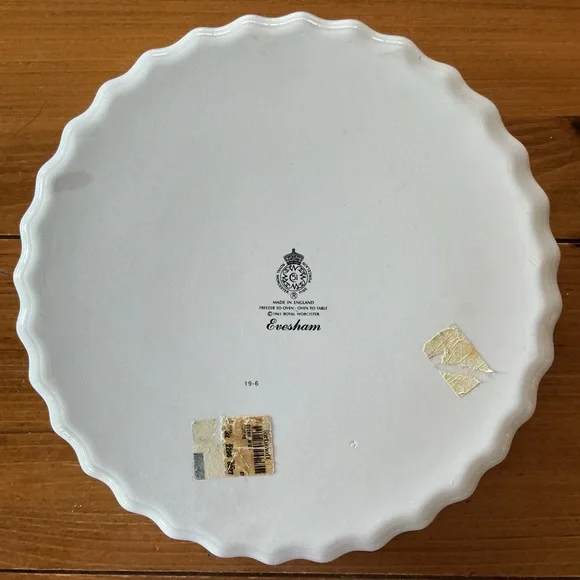 NWT ROYAL WORCESTER 10” QUICHE /PIE EVESHAM GOLD /PORCELAIN FLAWLESS - Picture 2 of 11
